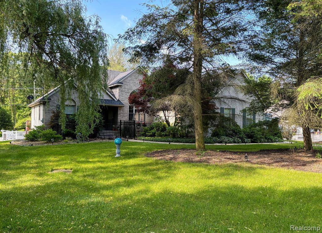 Hamburg Twp, MI 48169,4212 E M 36