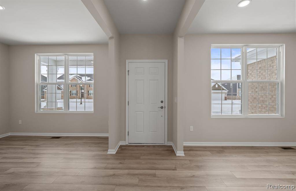 Macomb Twp, MI 48042,51151 Green Meadows Drive