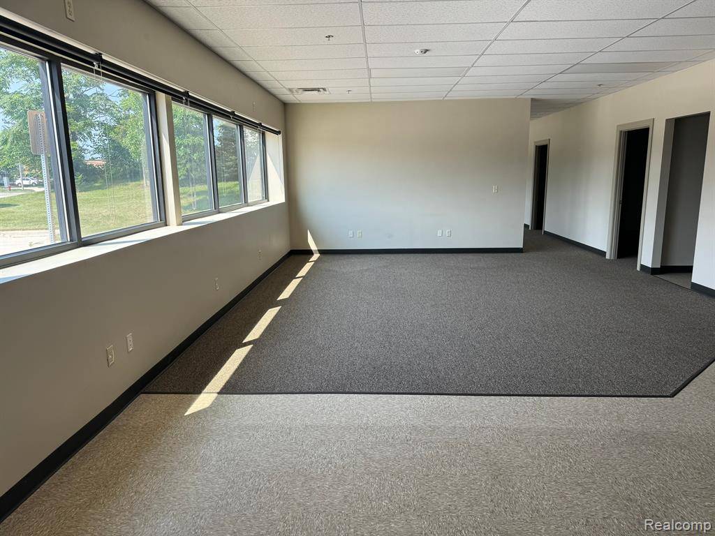 Auburn Hills, MI 48326,2181 E WALTON Boulevard