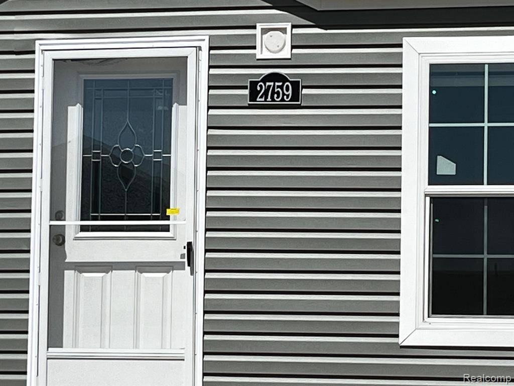 Lapeer Twp, MI 48446,2759 NAPLES Court