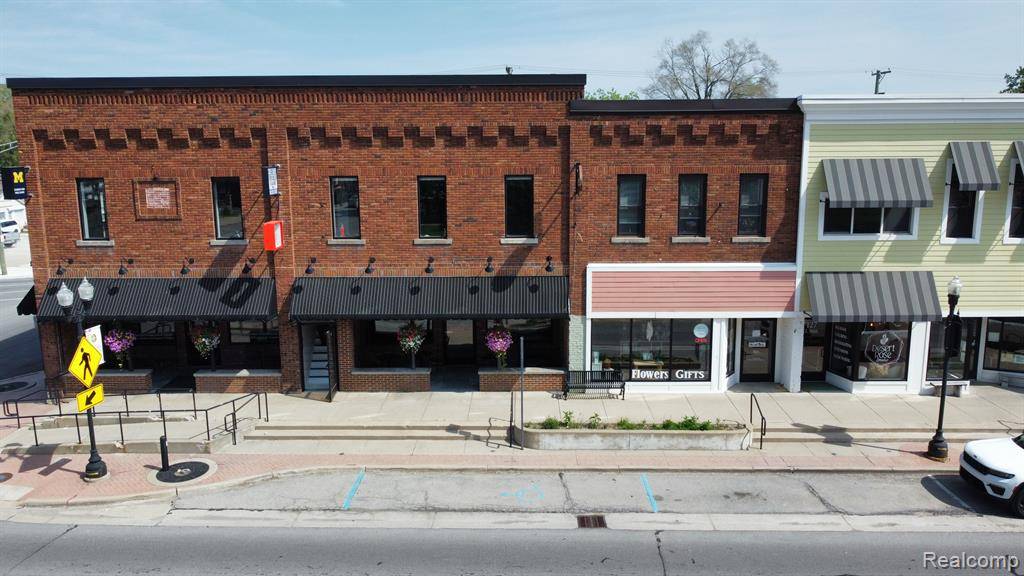 Pinckney Vlg, MI 48169,109 E main  Street