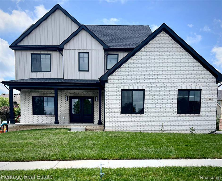 Oxford Twp, MI 48371,857 PINE RIDGE Avenue