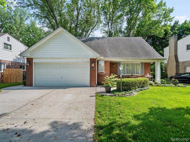 Clinton Township, MI 48035,17330 CONTESTI Drive