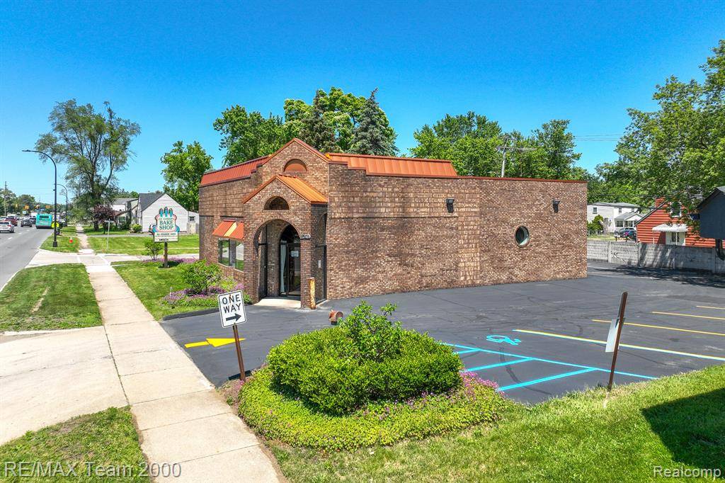 Westland, MI 48185,844 N WAYNE Road