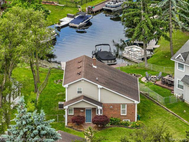 Commerce Twp, MI 48382,8345 LAGOON Street