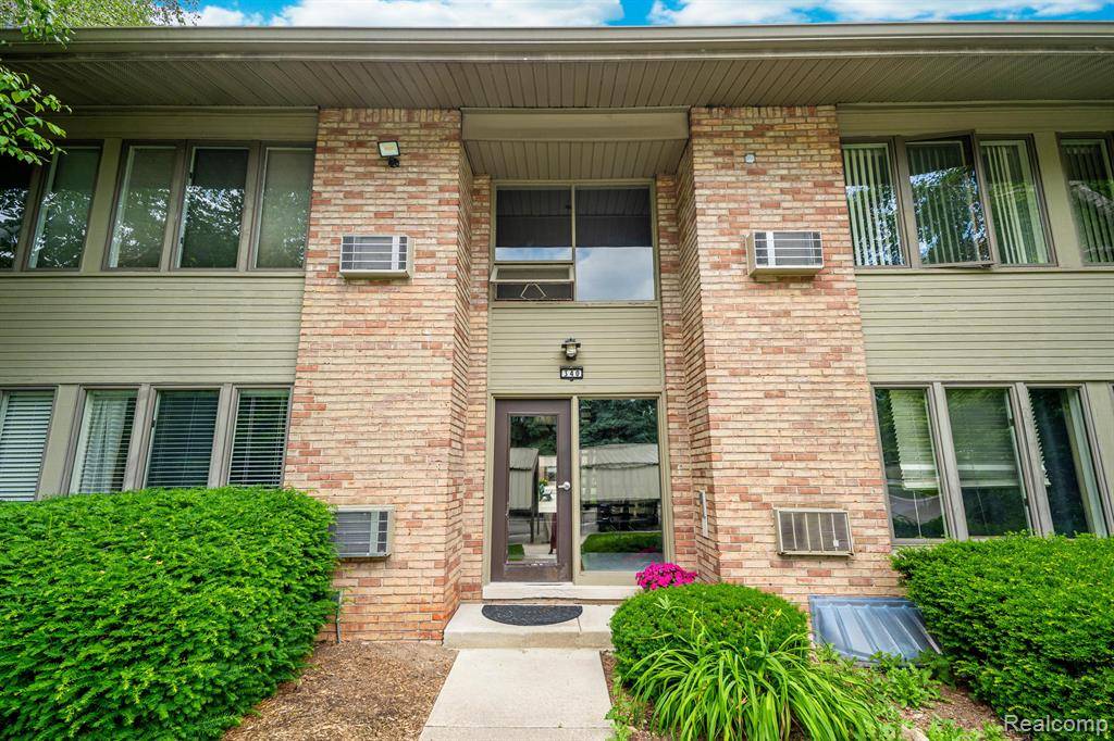 Bloomfield Twp, MI 48304,340 CONCORD 1