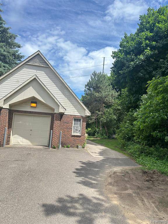 Northville Twp, MI 48168,39467 DUN ROVIN Drive