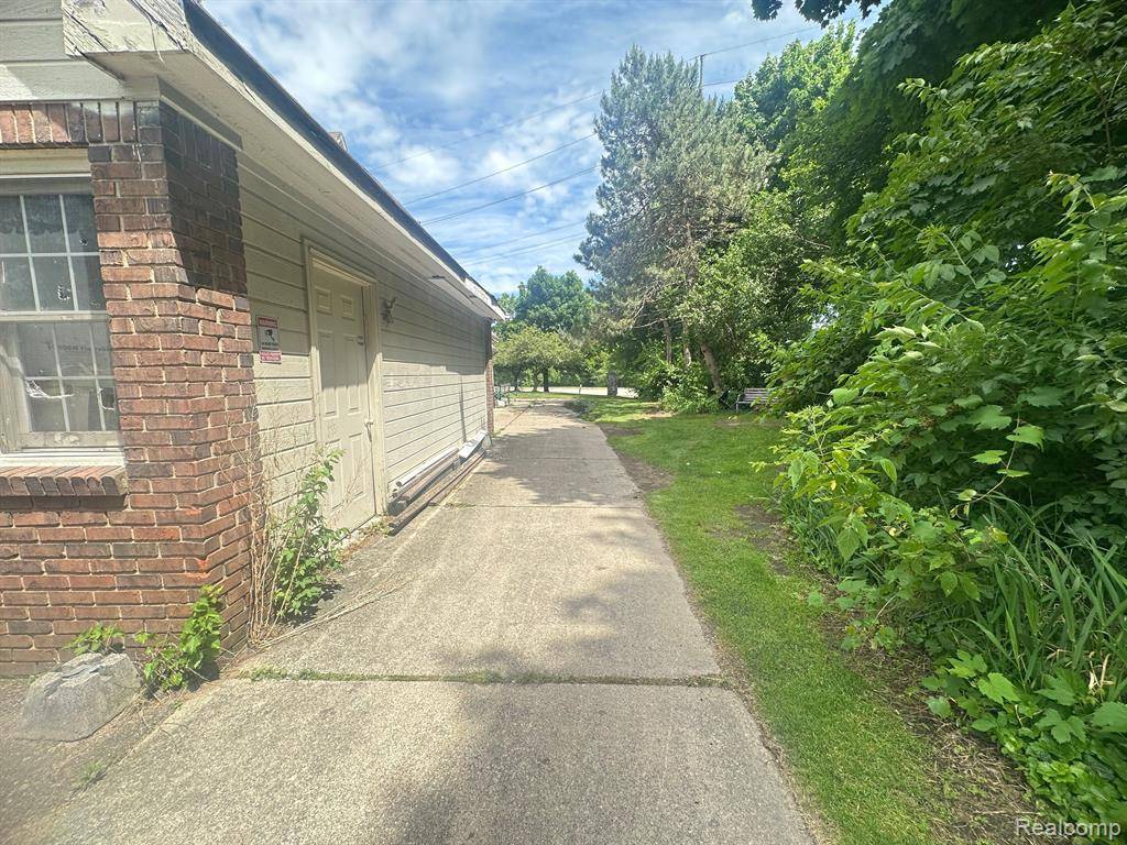 Northville Twp, MI 48168,39467 DUN ROVIN Drive