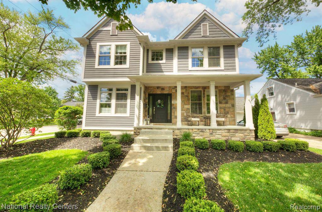Plymouth, MI 48170,992 HARTSOUGH Street