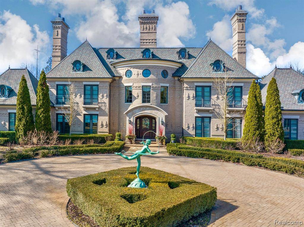 Bloomfield Hills, MI 48304,1343 ORCHARD RIDGE Road