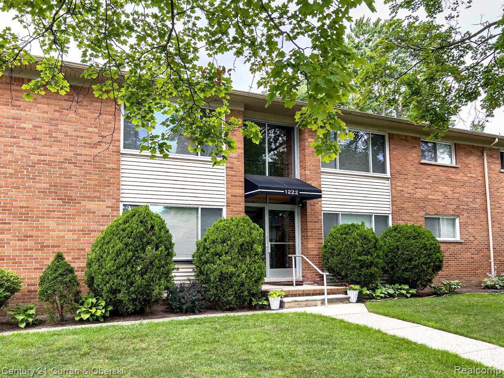 Royal Oak, MI 48067,1222 E LINCOLN Avenue 3