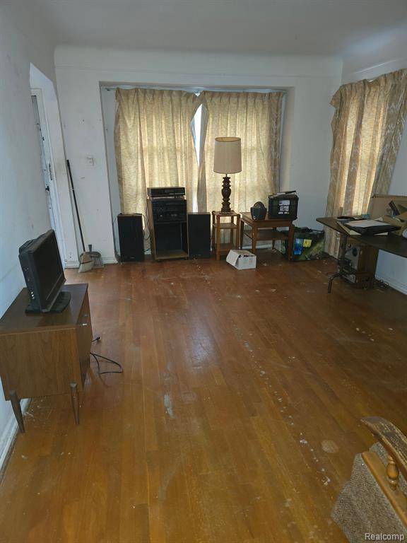 Harper Woods, MI 48225,21225 BOURNEMOUTH Street