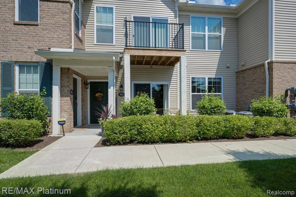 Hartland Twp, MI 48855,9952 RIDGE RUN Street
