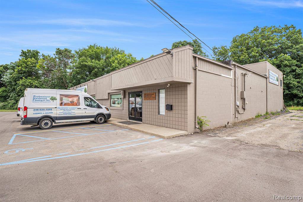 Groveland Twp, MI 48350,16745 DIXIE Hwy
