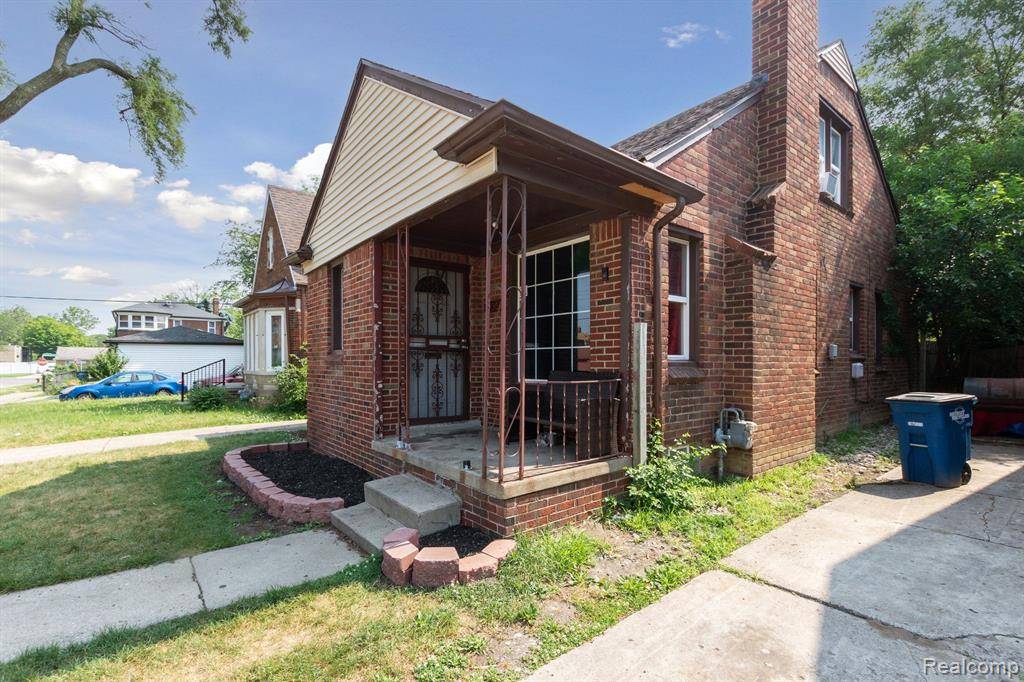 Detroit, MI 48221,19366 KENTUCKY Street