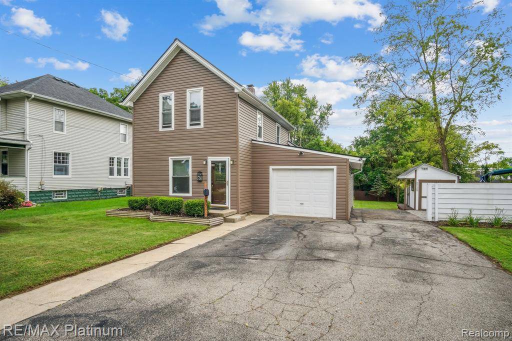 Howell, MI 48843,331 E BROOKS Street