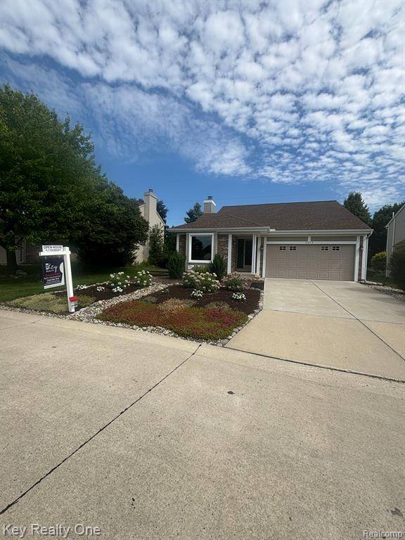 Rochester Hills, MI 48307,1577 COLONY Drive
