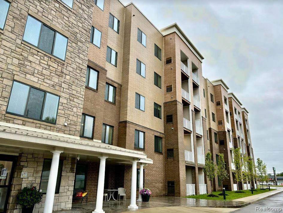 Clinton Twp, MI 48038,42280 Garfield  Road - Check Availability
