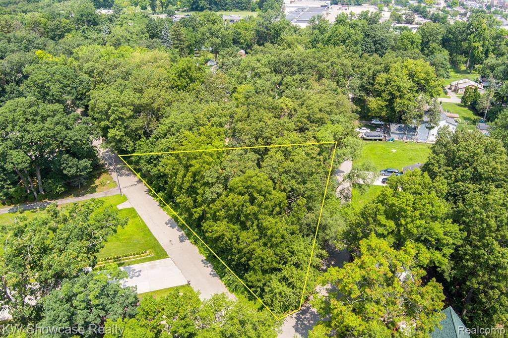 Commerce Twp, MI 48382,8330 DICKERT Street