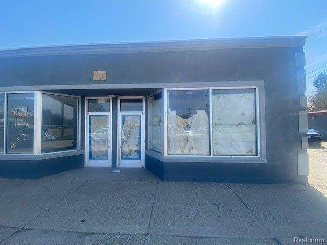 Detroit, MI 48205,16120 MOROSS Road