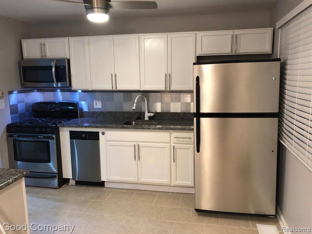Westland, MI 48186,32520 NEWAYGO Street