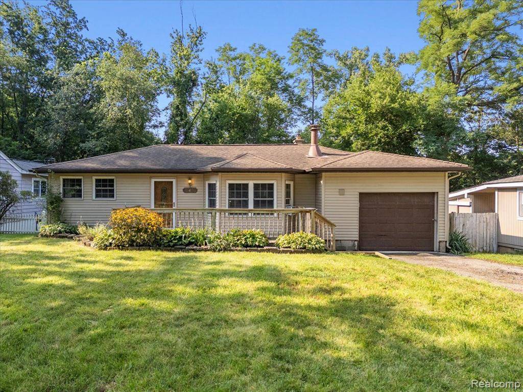 Green Oak Twp, MI 48116,10460 KENRICH Drive