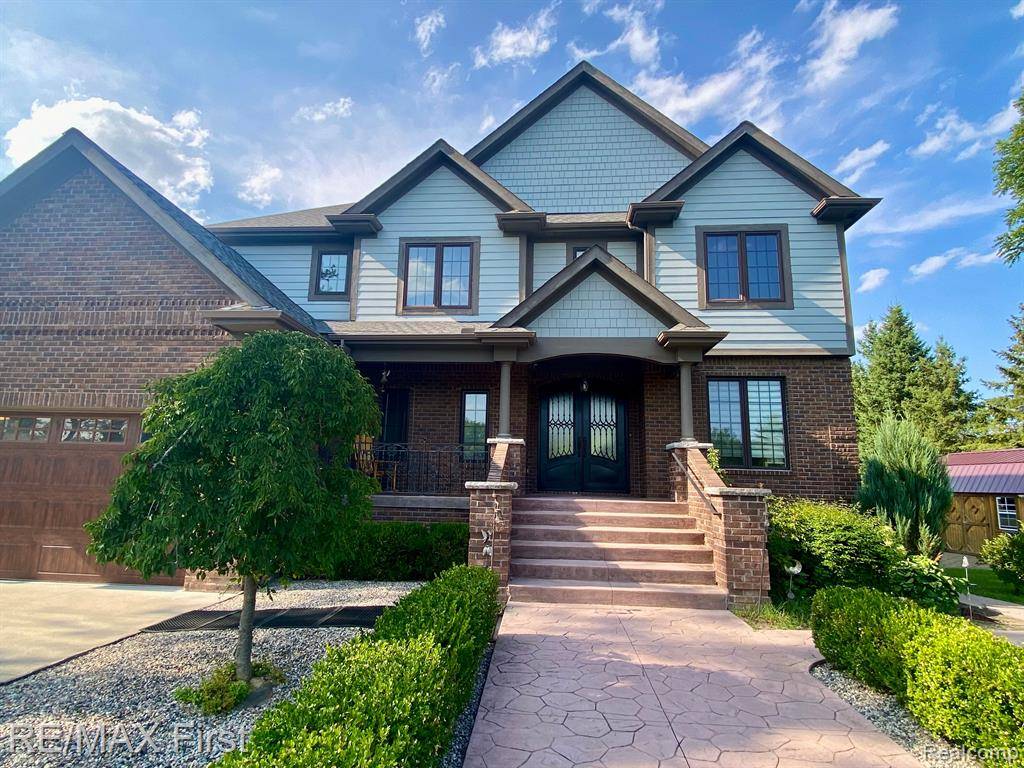 Rochester Hills, MI 48307,850 SOUTH Boulevard W
