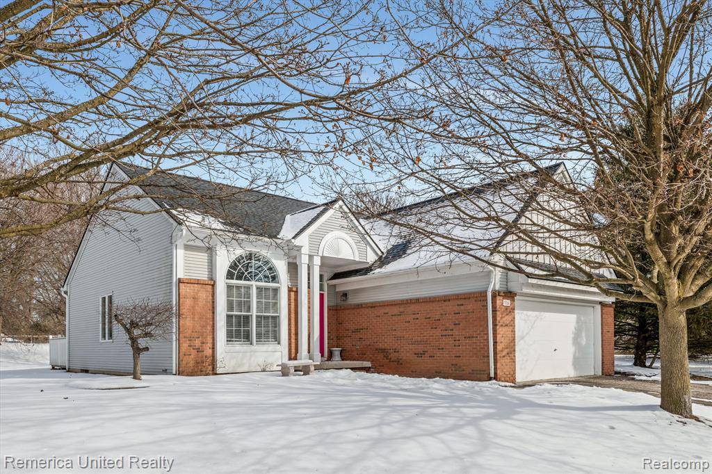 South Lyon, MI 48178,116 MAPLEWOOD Court