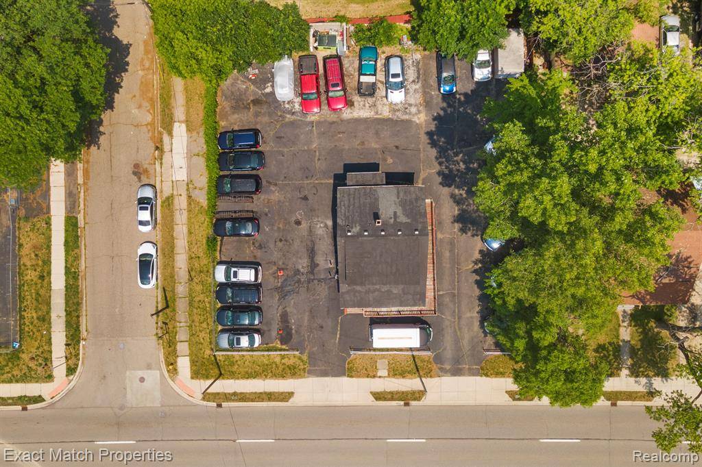 Pontiac, MI 48342,592 CESAR E CHAVEZ Avenue