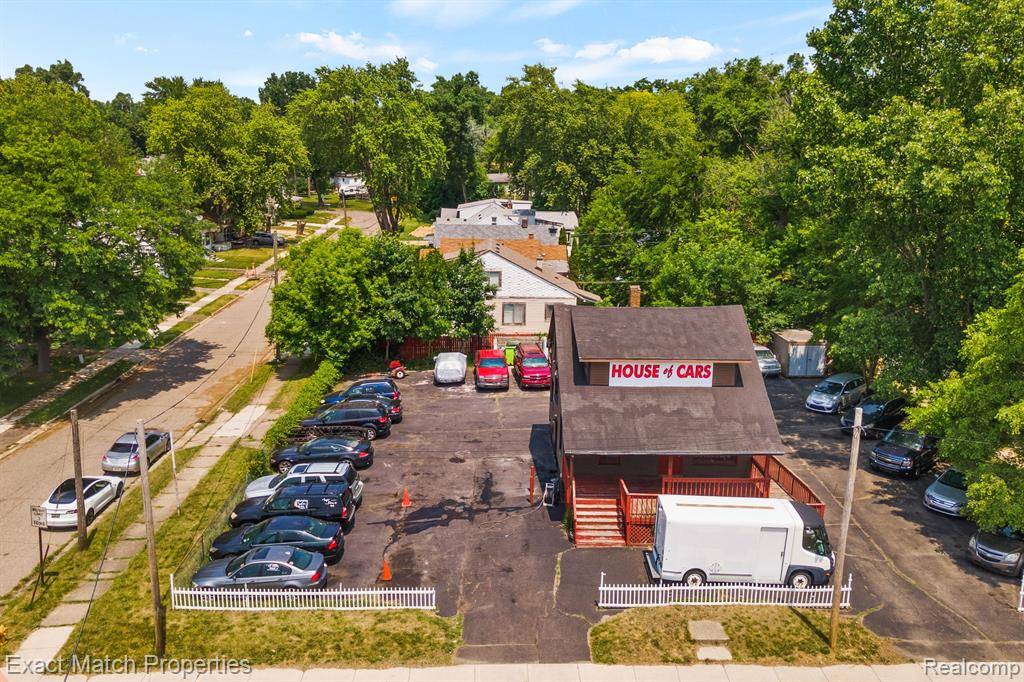 Pontiac, MI 48342,592 CESAR E CHAVEZ Avenue