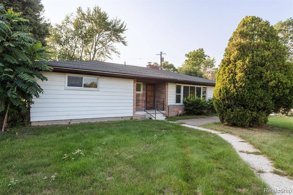 Romulus, MI 48174,7860 WAYNE Road