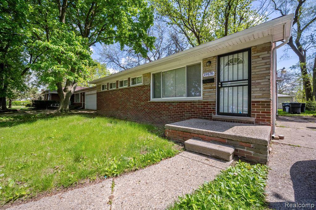 Detroit, MI 48219,19176 REDFERN Street
