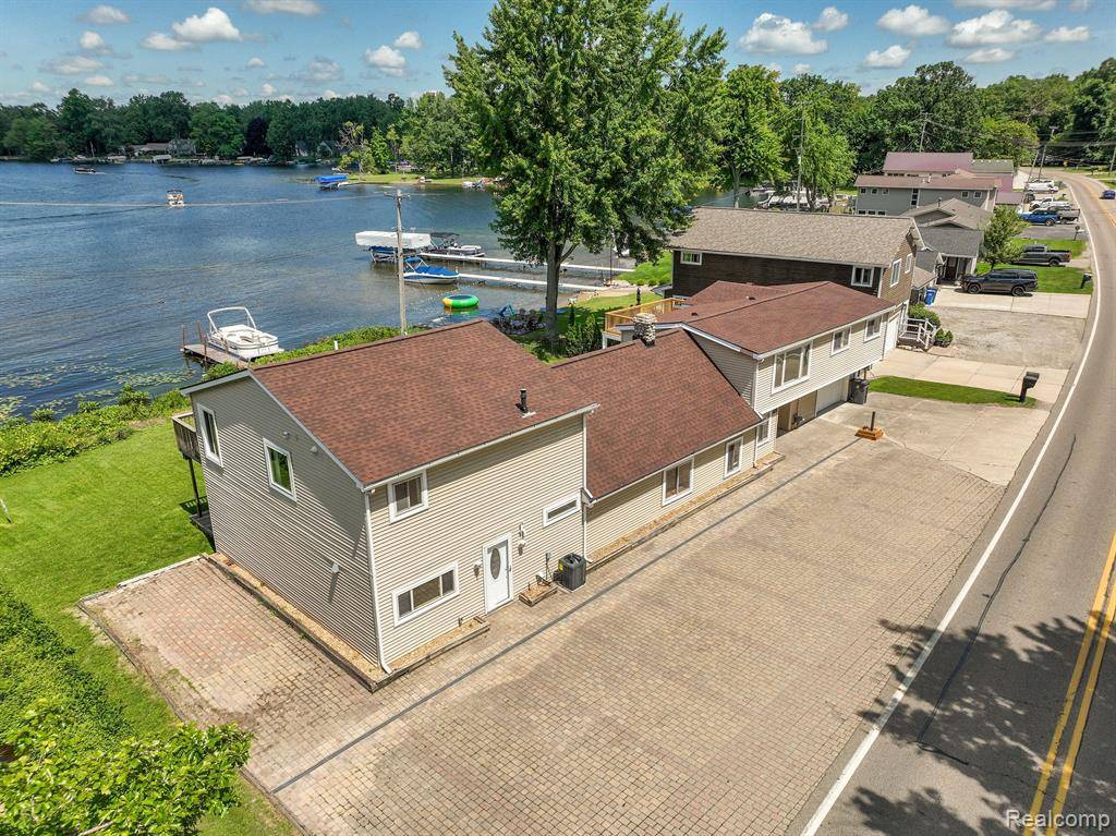 Brighton Twp, MI 48114,1794 S HUGHES Road