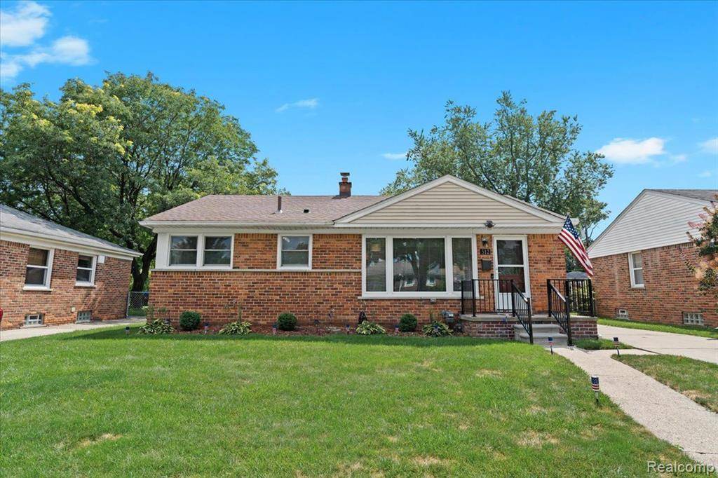 Royal Oak, MI 48073,512 E LA SALLE Avenue