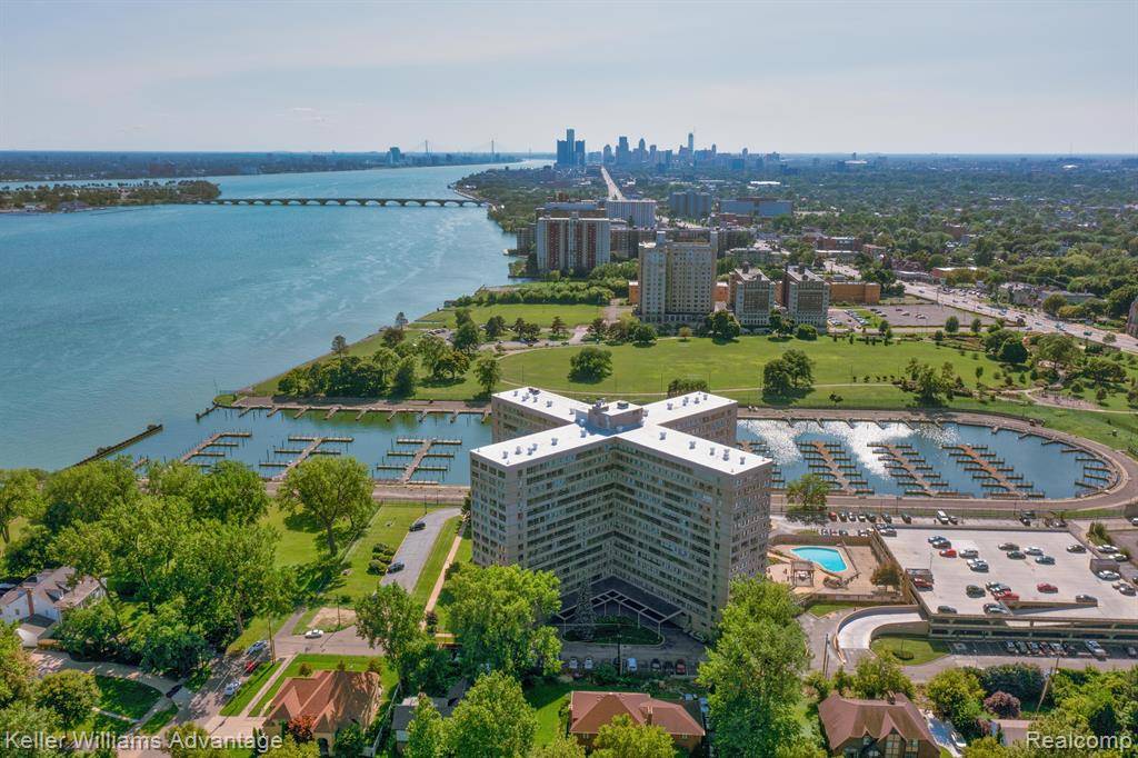 Detroit, MI 48214,8900 E JEFFERSON Avenue 126