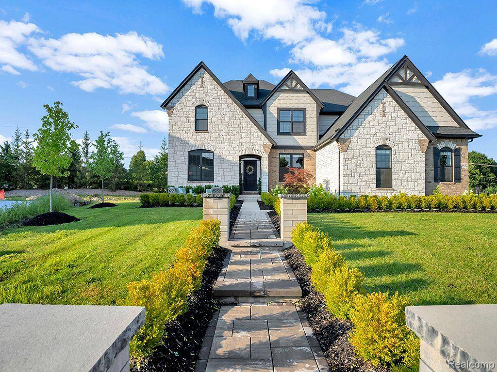 Northville Twp, MI 48168,19052 CHAUMONT Way