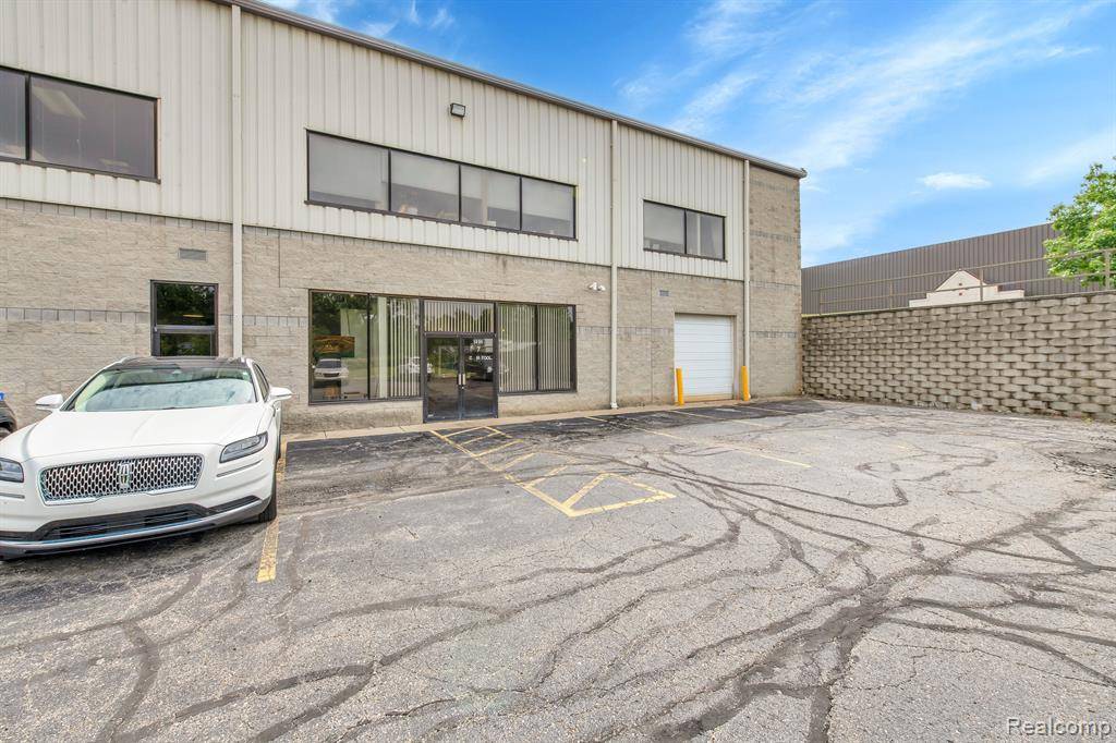 Saline, MI 48176,1235 INDUSTRIAL Drive 7