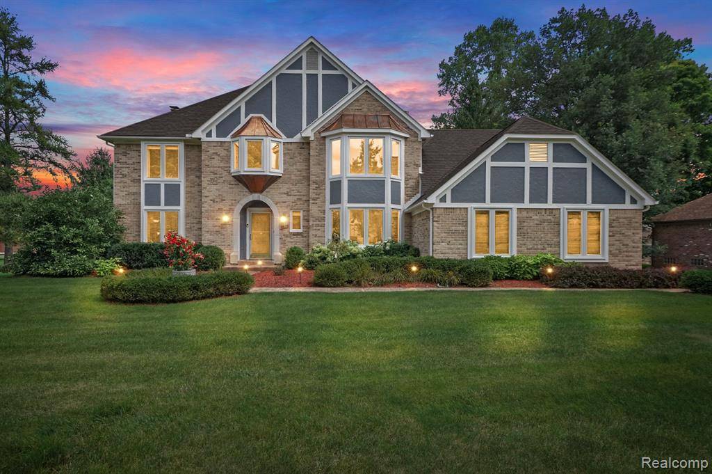 Troy, MI 48098,1626 REDBUD Drive