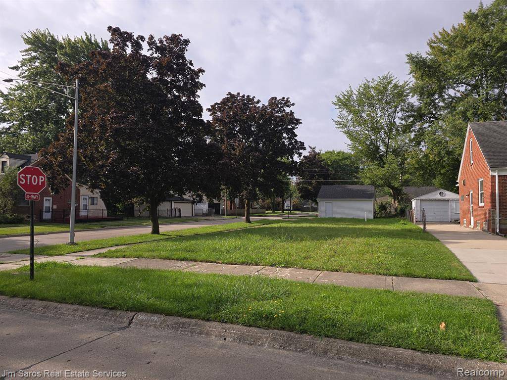 Harper Woods, MI 48225,20950 Lancaster Street