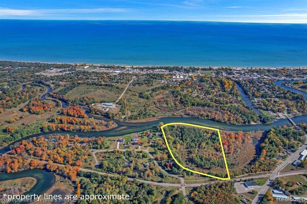 Oscoda Twp, MI 48750,V/L RIVERBEND Court