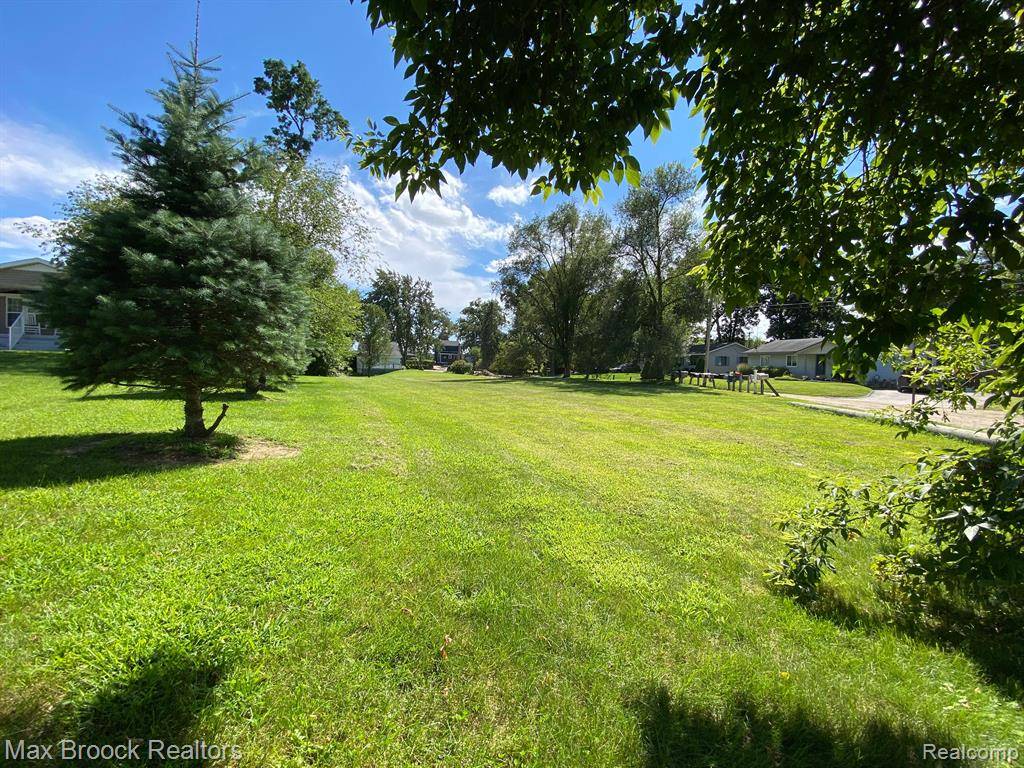 White Lake Twp, MI 48386,000 BALFOUR Street