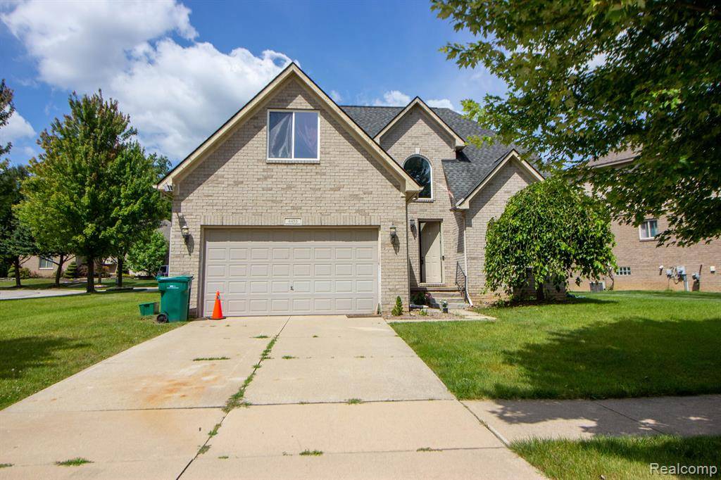 Auburn Hills, MI 48326,4455 THORNHILL Drive
