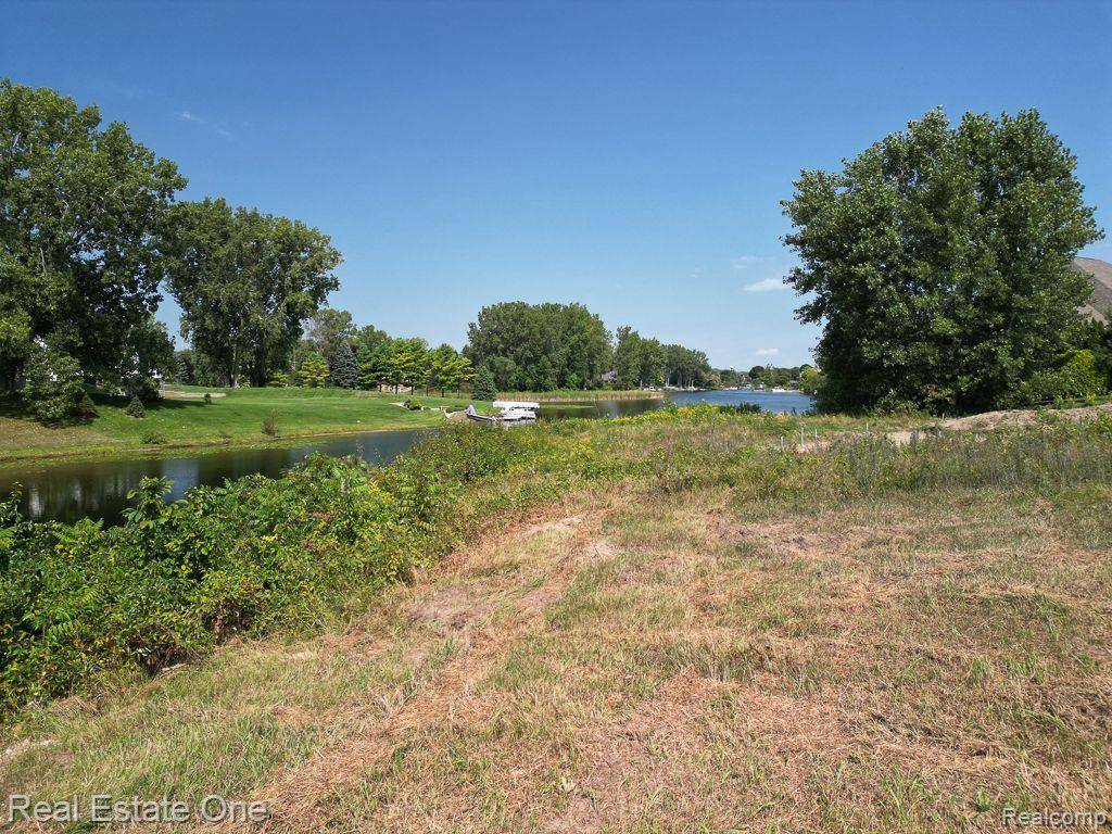 Oxford Twp, MI 48371,1904 SANDY SHORES Drive