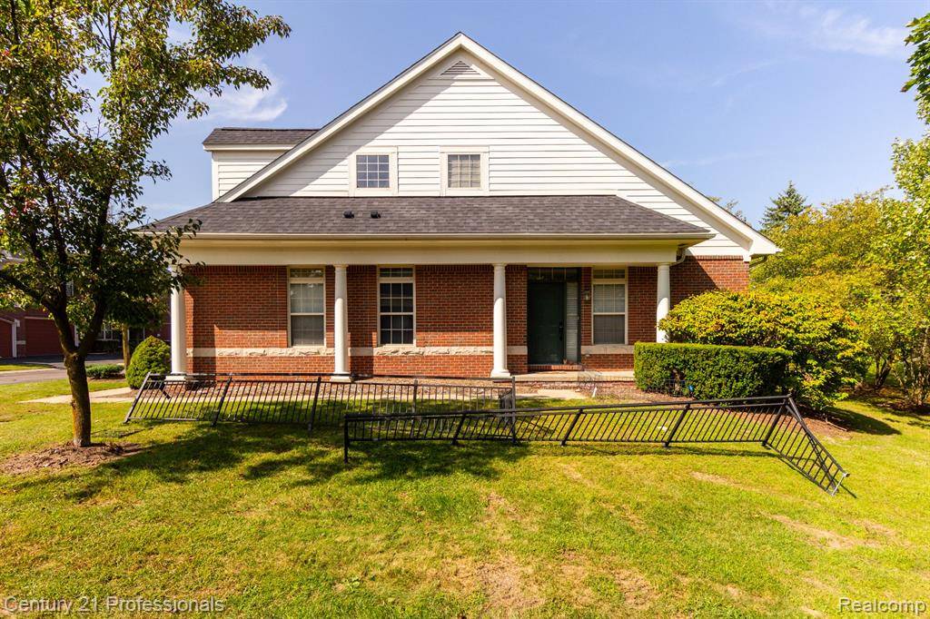 West Bloomfield Twp, MI 48322,7305 Gateway Drive