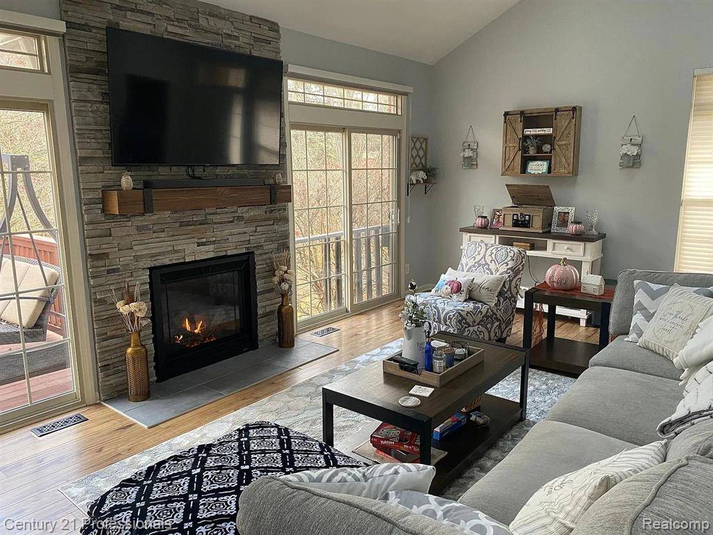 West Bloomfield Twp, MI 48322,7305 Gateway Drive
