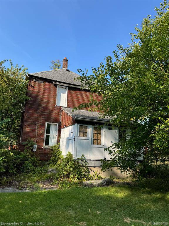 Detroit, MI 48214,2986 CADILLAC Boulevard