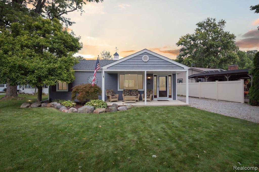 Hamburg Twp, MI 48169,11611 ALGONQUIN Drive
