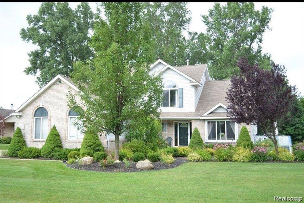 South Lyon, MI 48178,21111 GREENBRIAR Lane