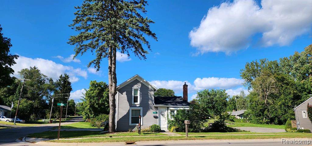 Pinckney Vlg, MI 48169,609 E MAIN Street