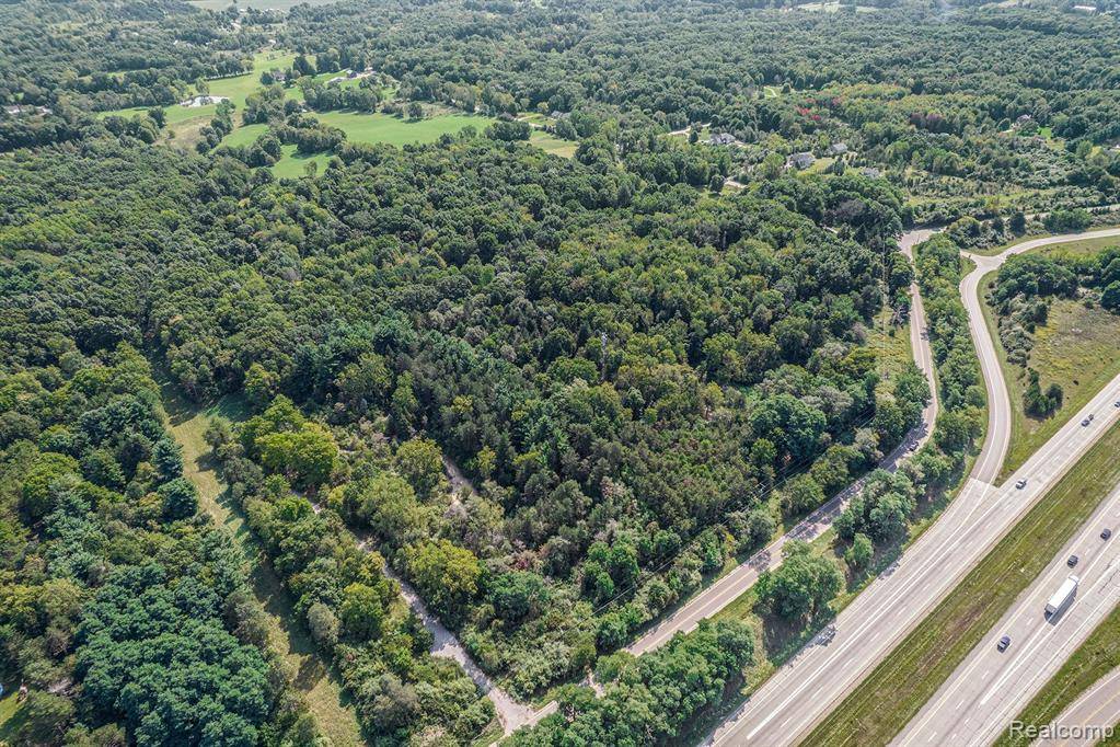 Tyrone Twp, MI 48430,9082 RUNYAN LAKE Road